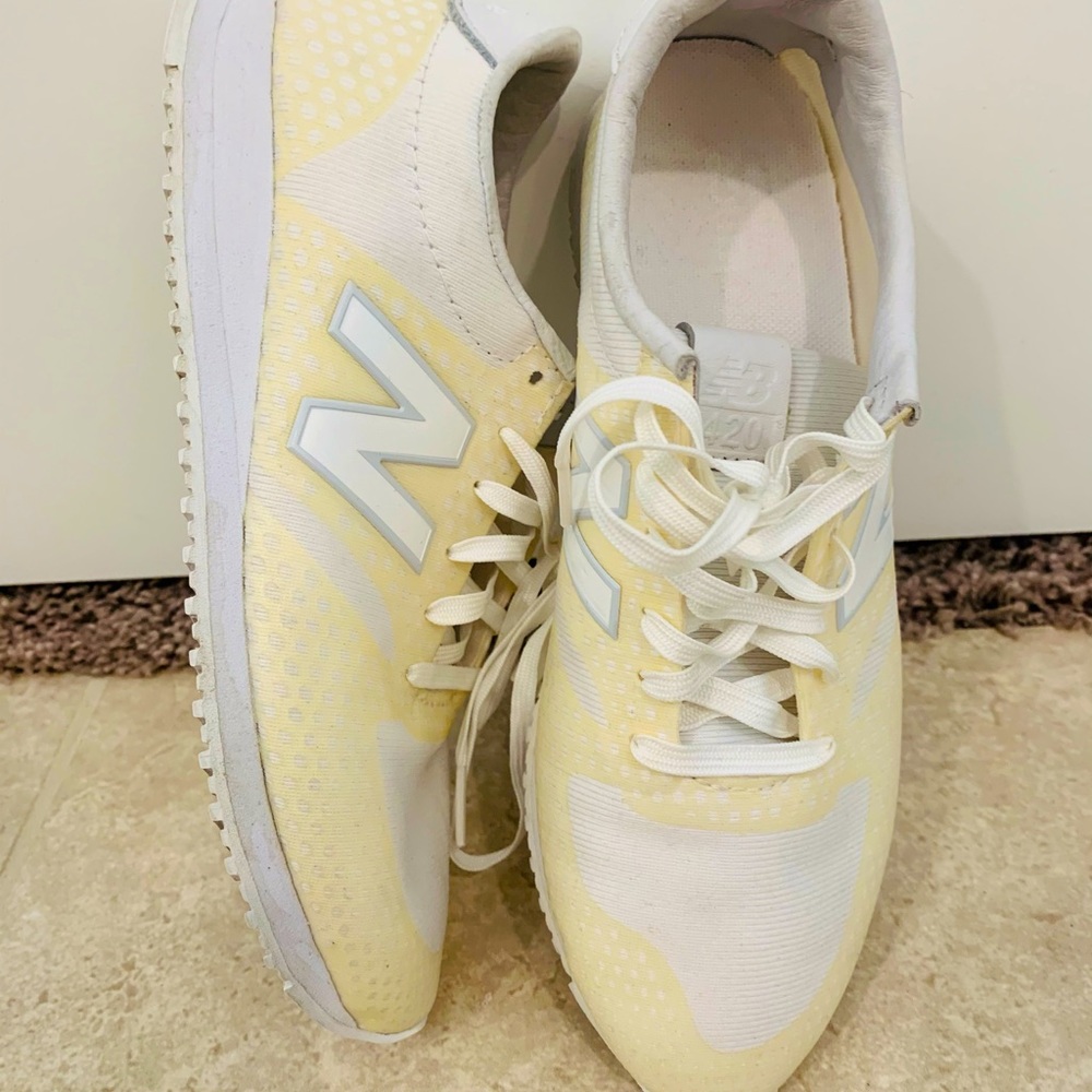 New Balance $80 White Sneakers 6.5